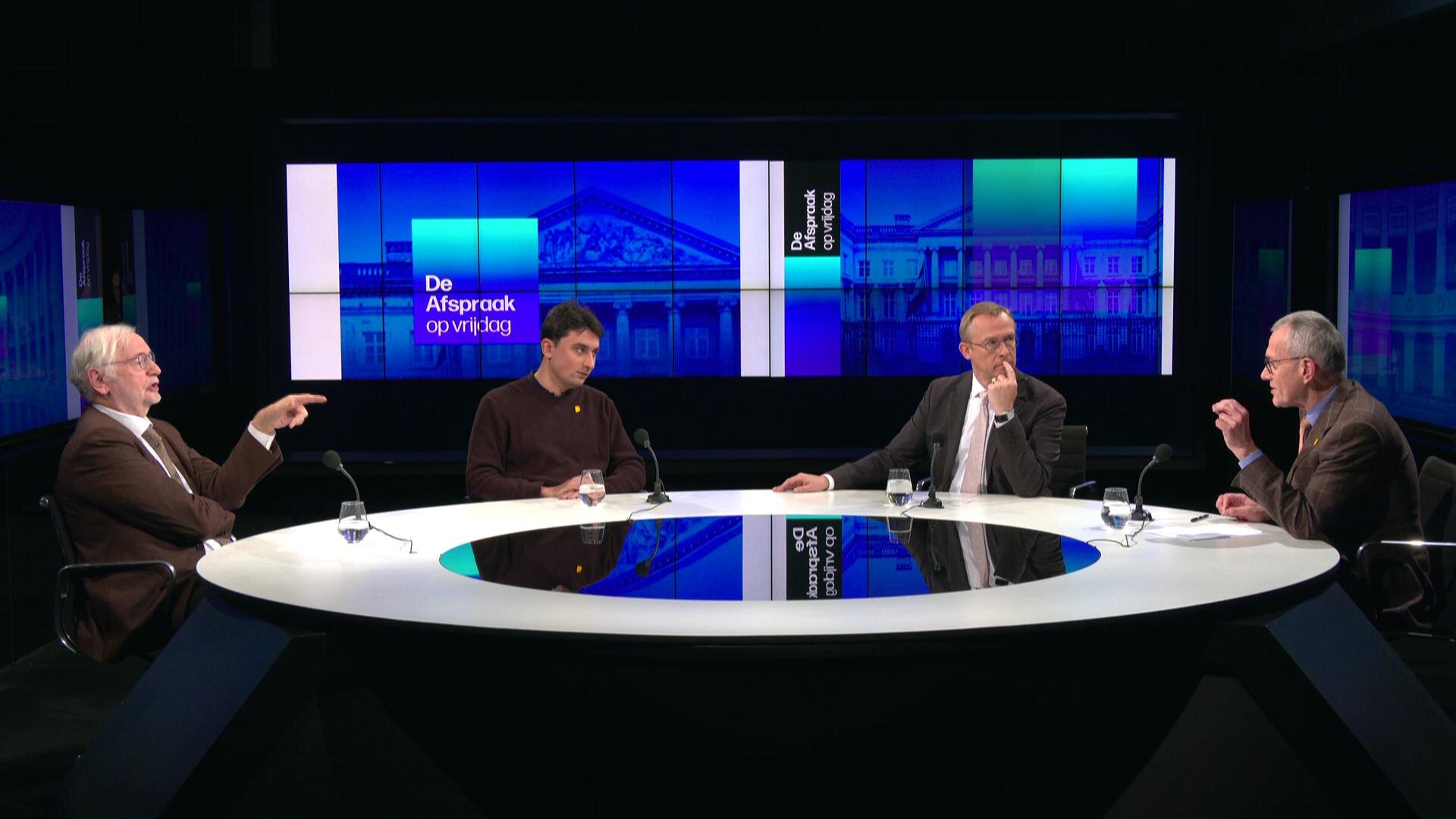 De Afspraak op vrijdag S2022 E35 – Wat waren de politieke verschuivingen van afgelopen jaar?