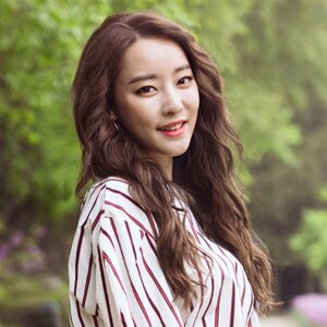 Lee Ye Ra