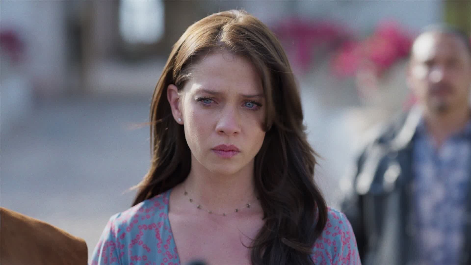 La Mujer Del Diablo S1 E06 – La jaula de oro