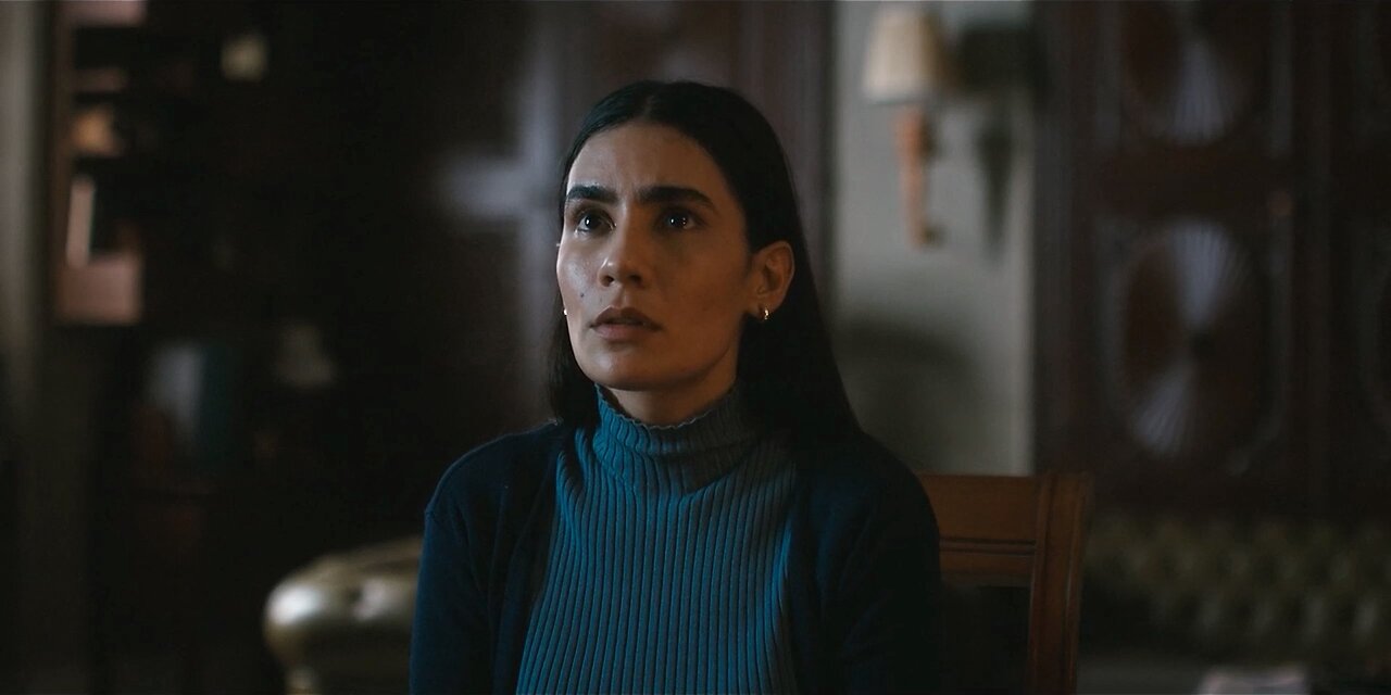 School of Lies S1 E01 – Absent Sir