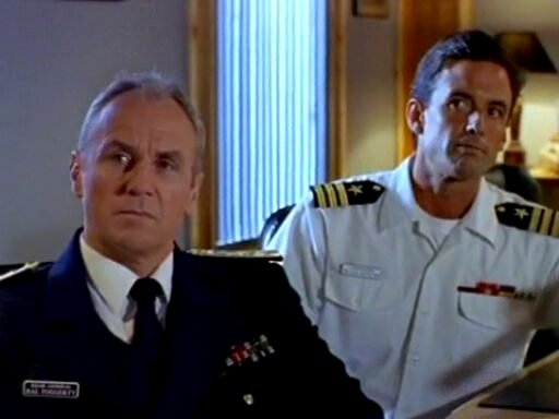Flipper S3 E04 – U-Boat