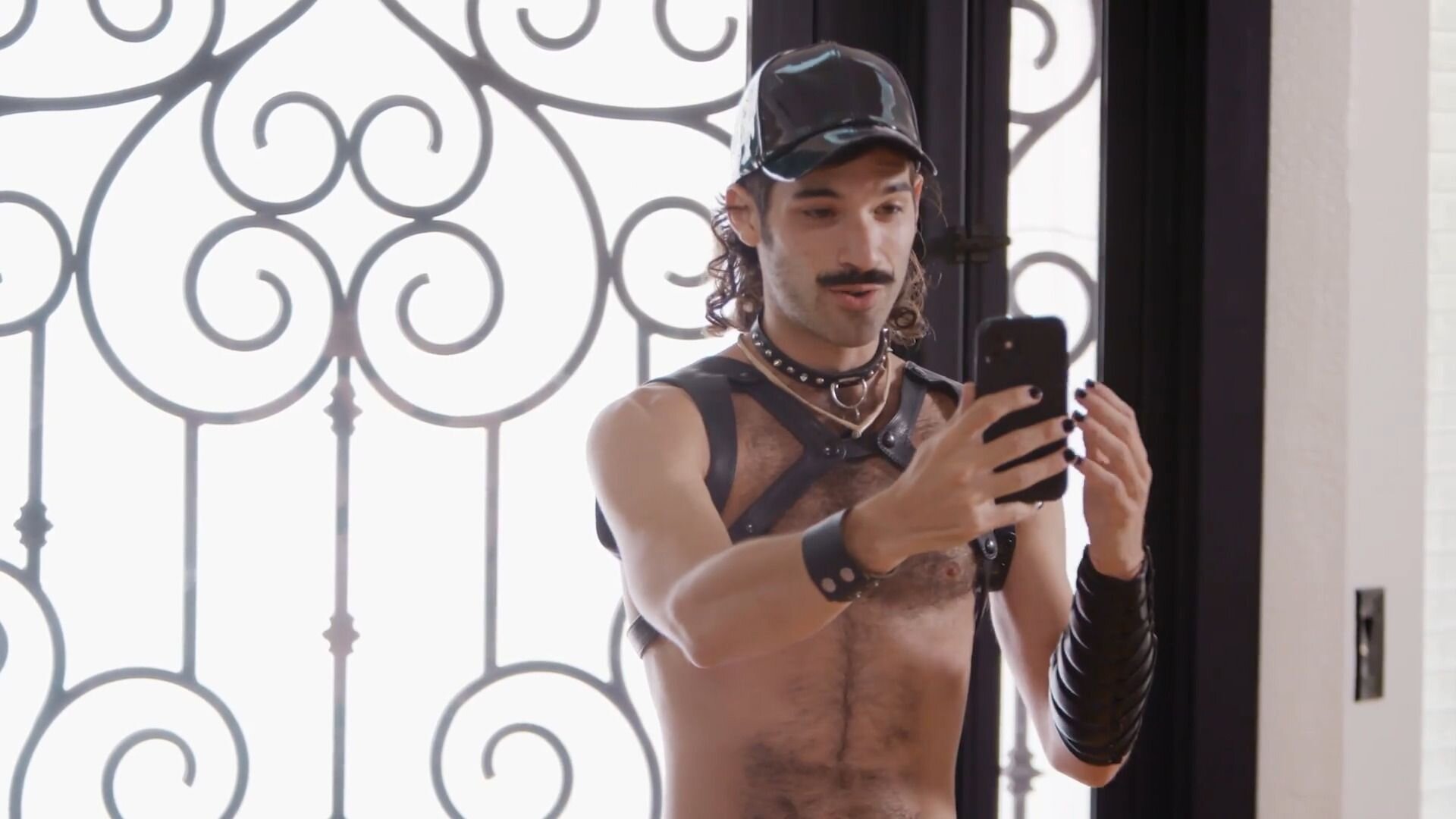 Hot Haus S1 E04 – Fleshjacks & Feelings
