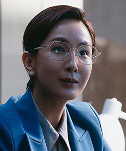 Dr. Mo Eun Sun