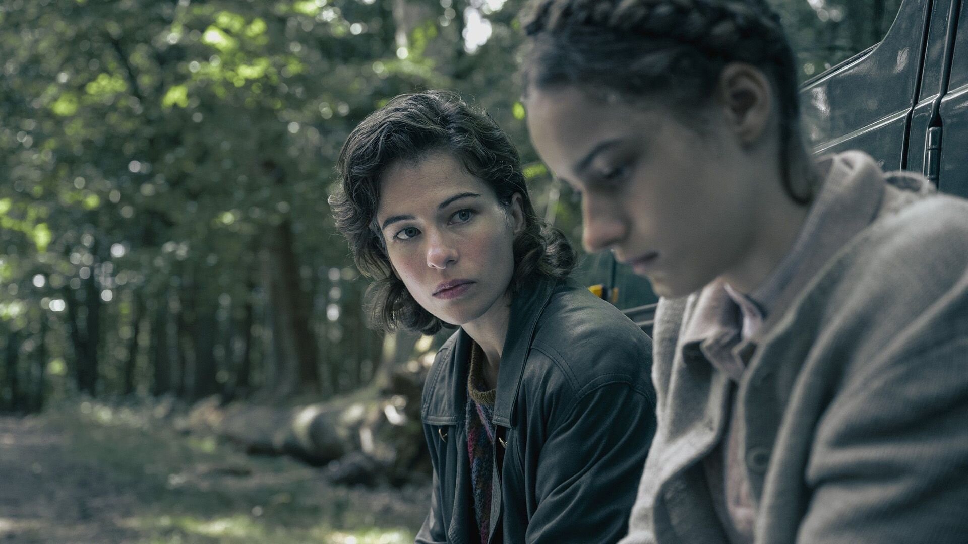 Die Quellen des Bösen S1 E01 – Das Mädchen