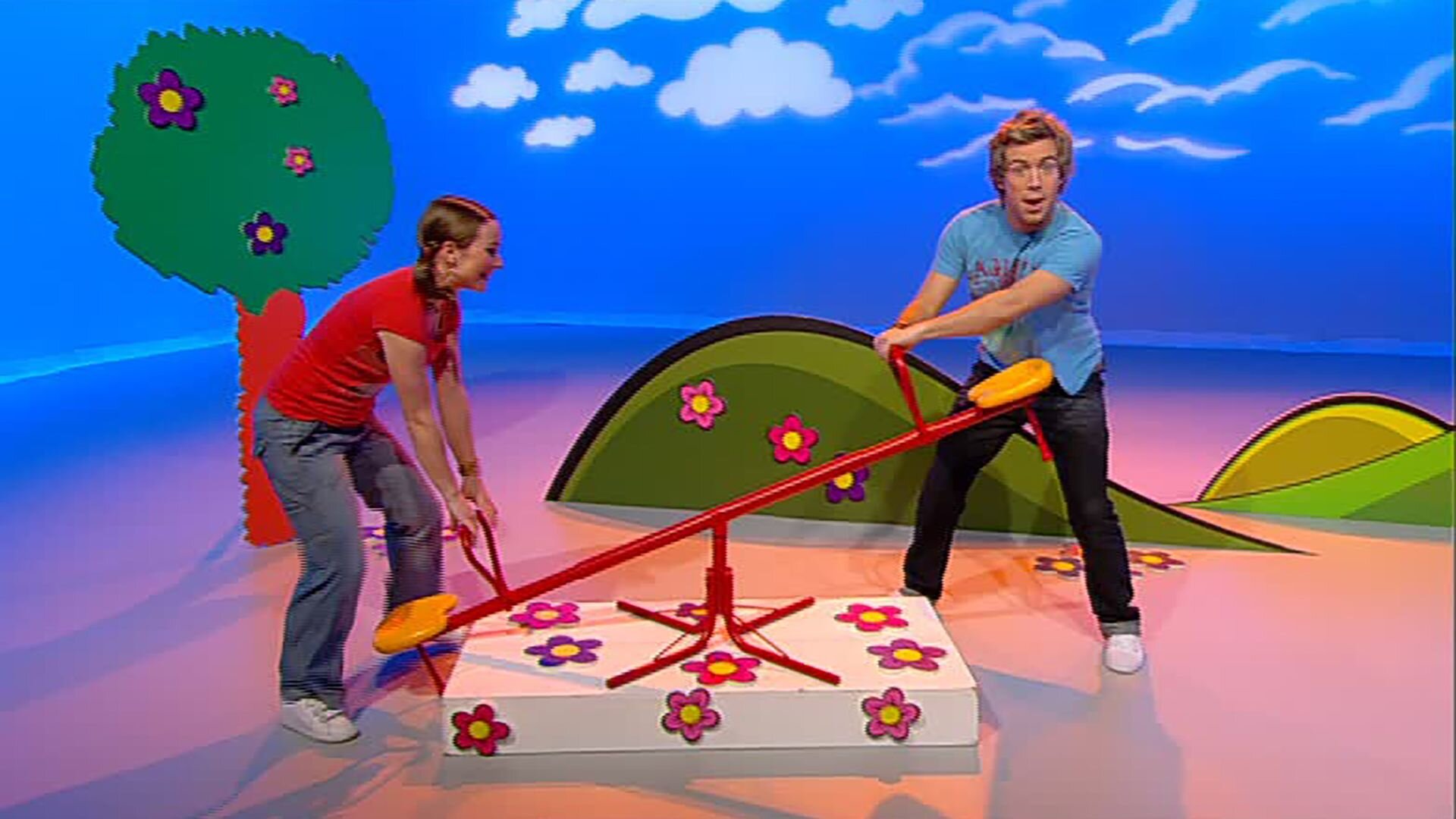 Milkshake! Music Box S2 E01 – Seesaw Marjorie Daw