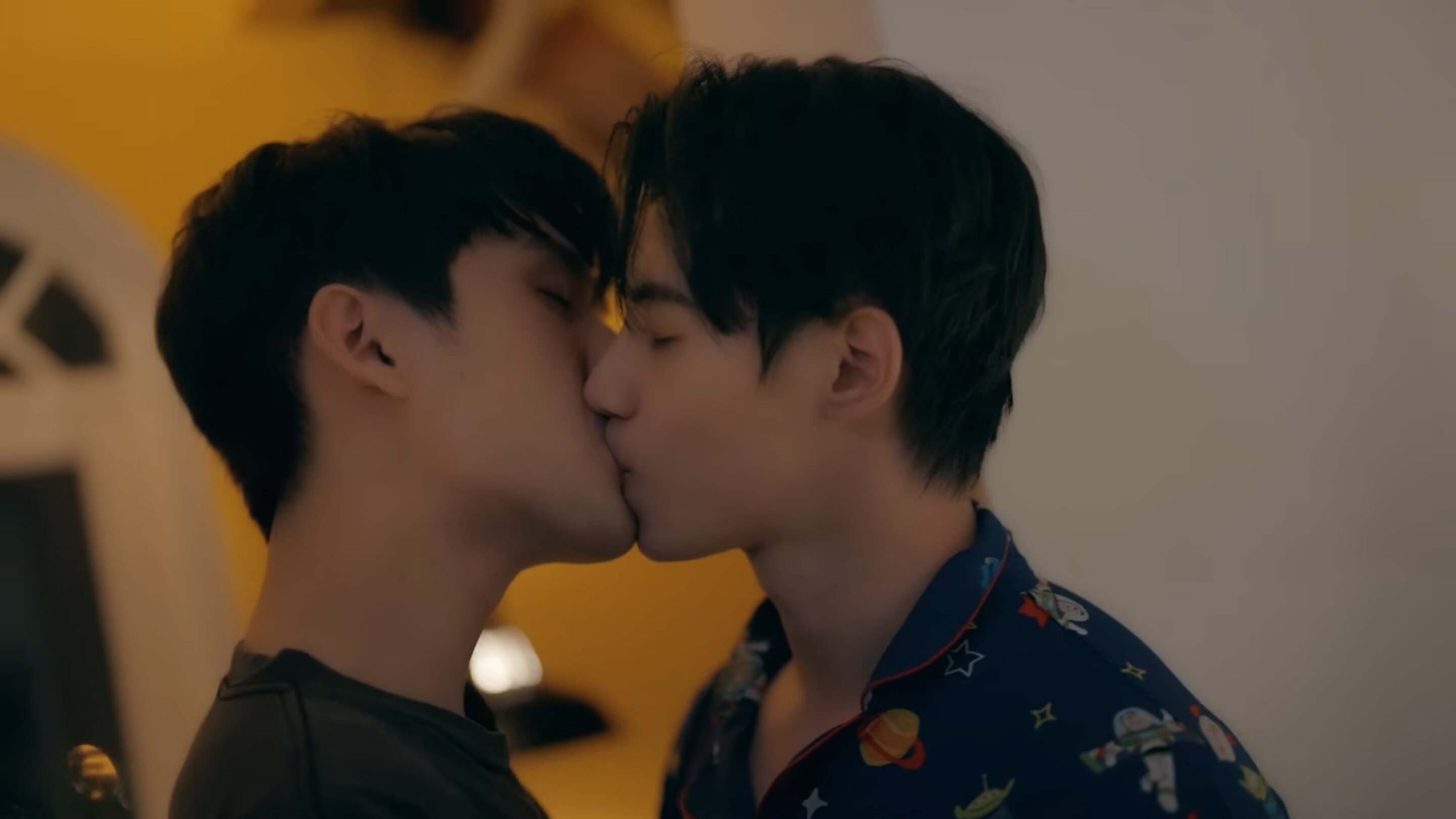 Dinosaur Love S1 Special – Go To Vietnam