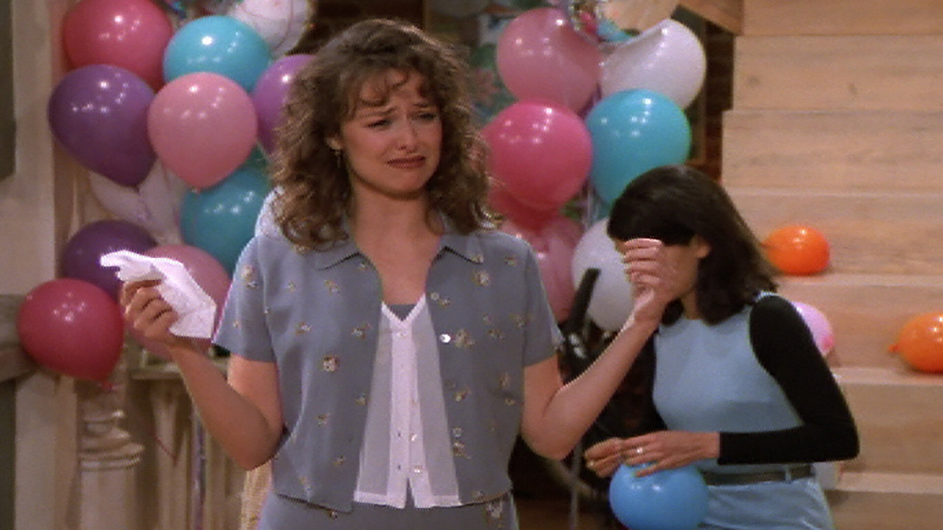 Caroline in the City S1 E22 – Caroline and the Bridesmaids