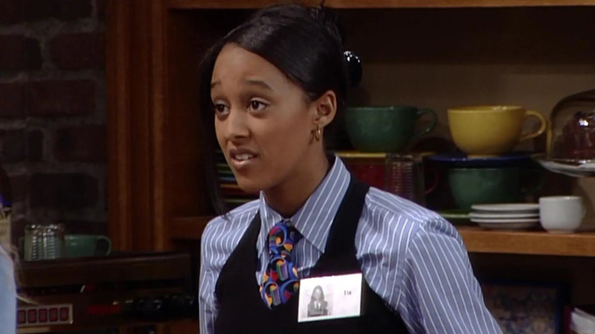 Sister, Sister S5 E04 – Show Me the Money