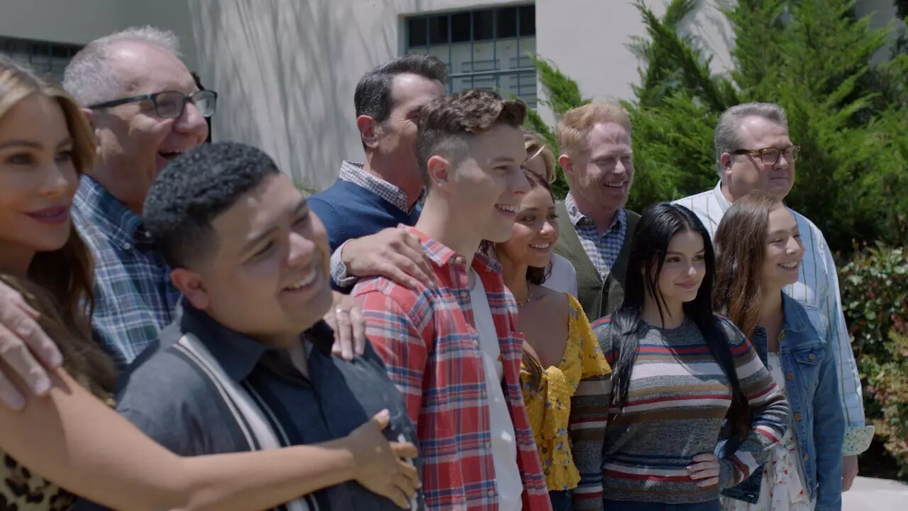 Modern Family S11 Special – A Modern Farewell