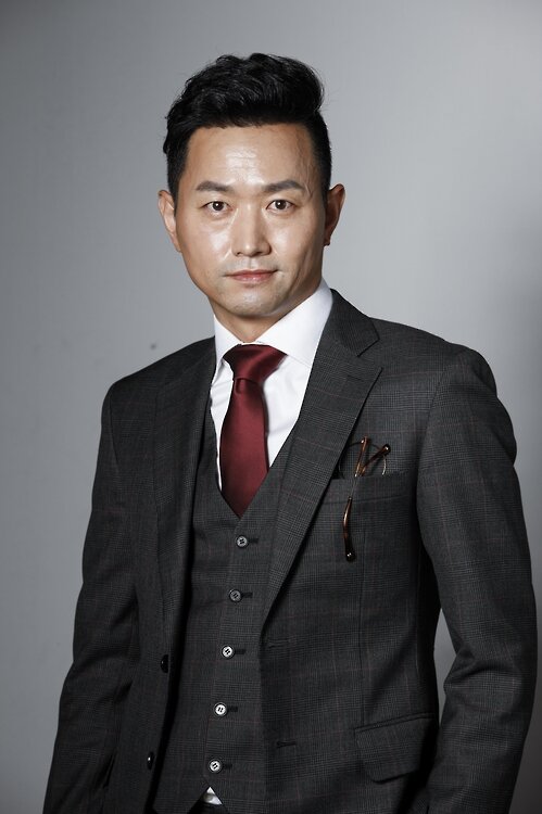 Kim Yoo Suk