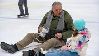 Hubert ohne Staller S13 E01 – Eiskalt abserviert