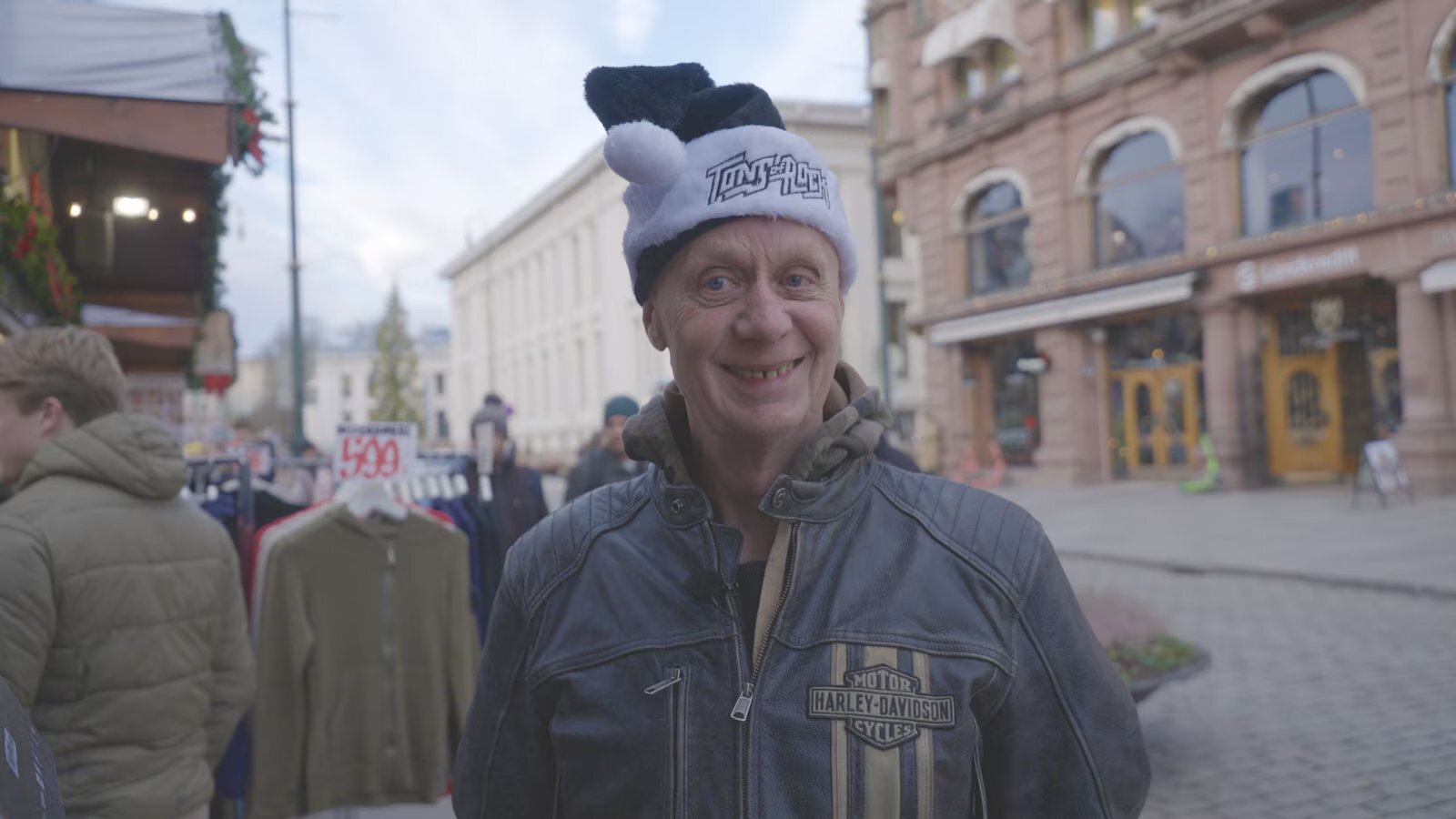 Jul med Charterfeber S1 E01 – Punk, grøt og grensehandel