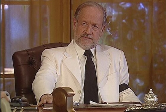 La Venganza S1 E04 – La hija perdida