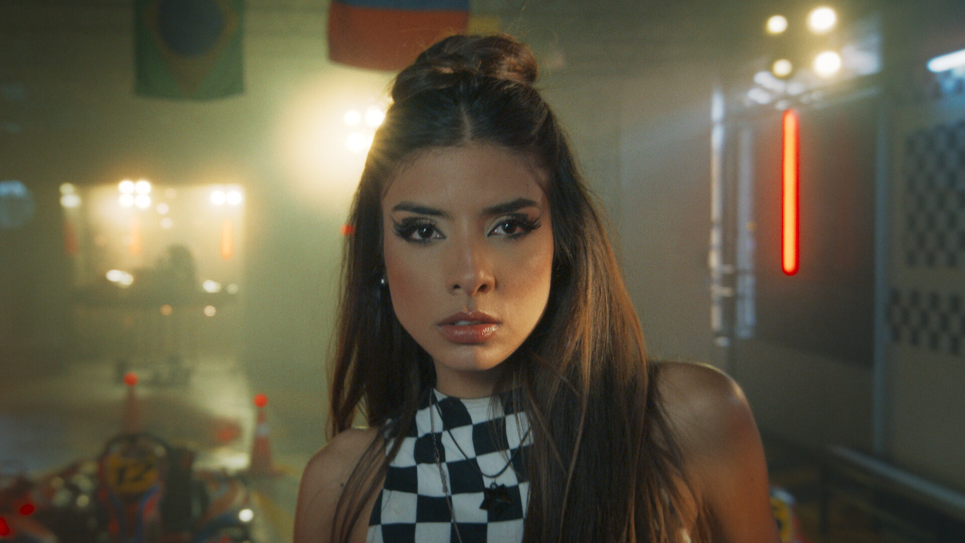 Sky se queda a dormida en casa de Charly y Soraya se pone celosa