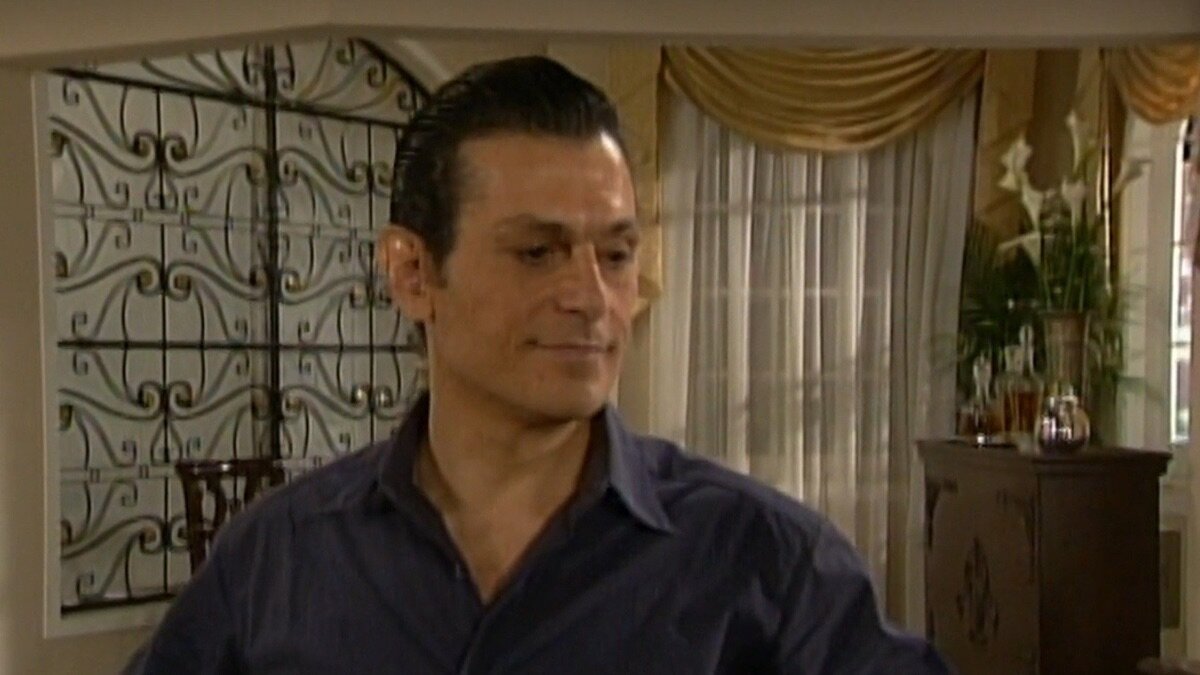 La Intrusa S1 E47 – Detención