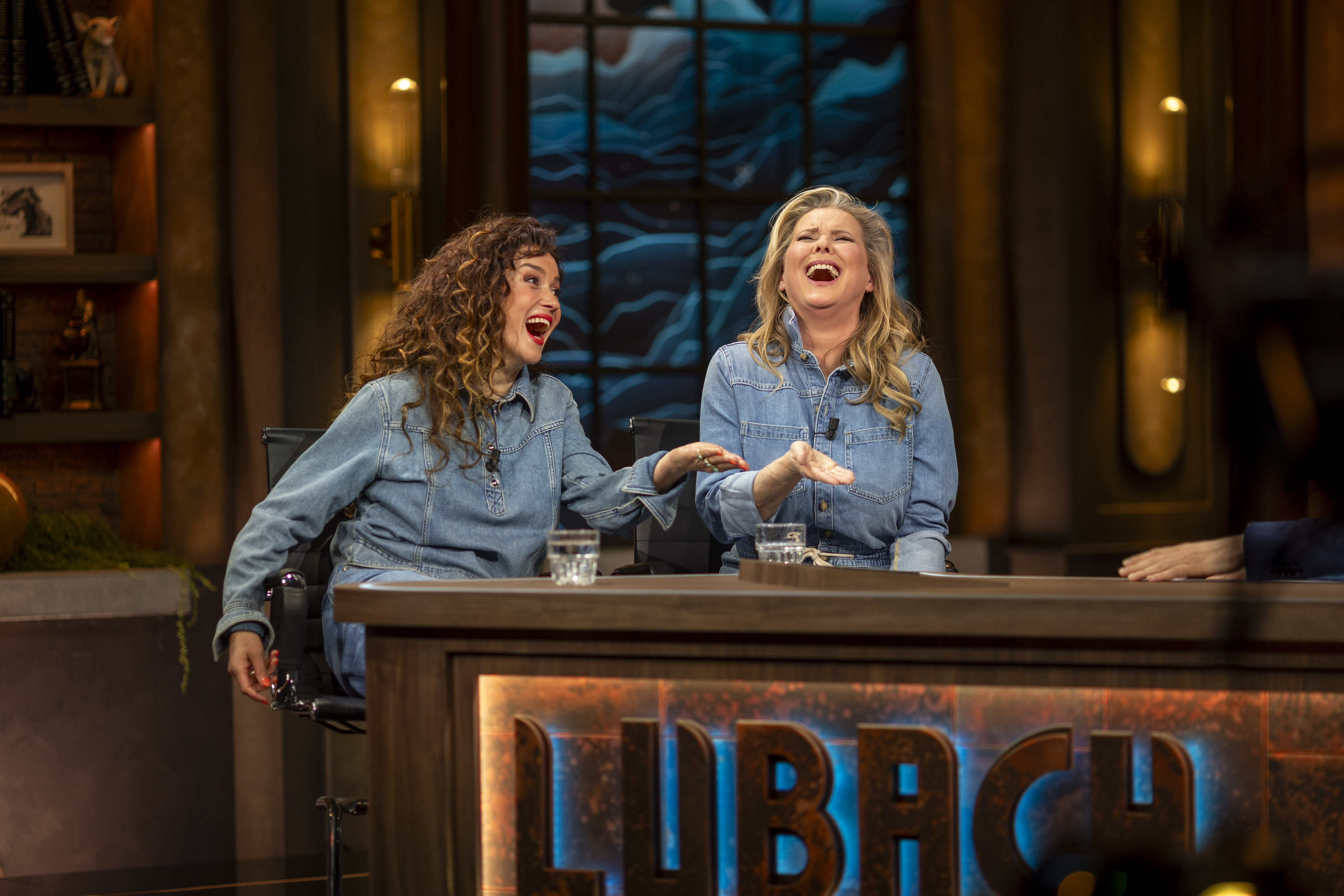 Lubach S3 E19 – 19