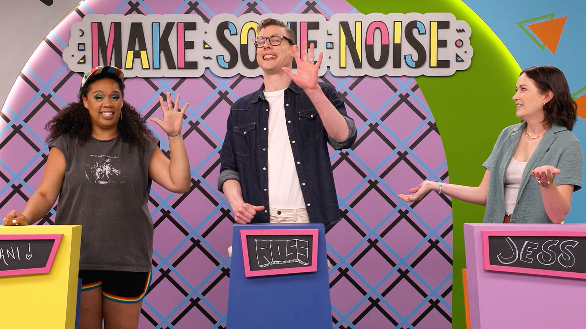 Make Some Noise S4 E14 – Eat an Animal Before It Eats You Show