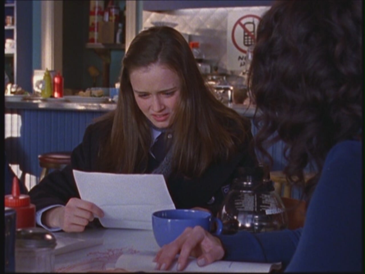 Secrets and Loans - Gilmore Girls S02E11 | TVmaze